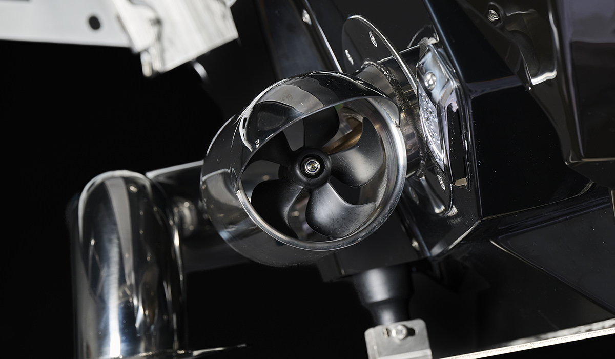 Nautique Integrated Steering Assist
