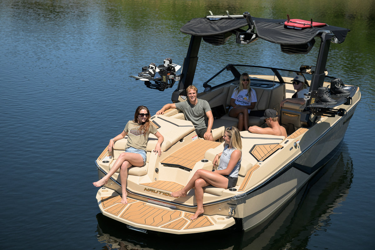 Super Air Nautique G23 — Exterior 3