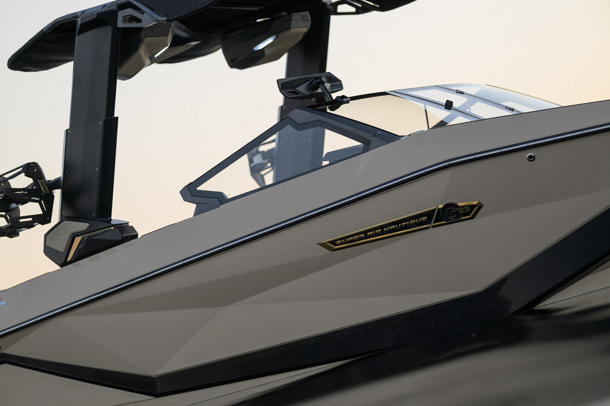 Super Air Nautique G23 — Exterior 5